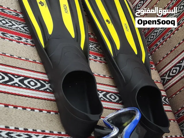 ريشات من شركة FORZA مقاس 44-45 مسكره من شركة POINT نازلات مره واحده فقط