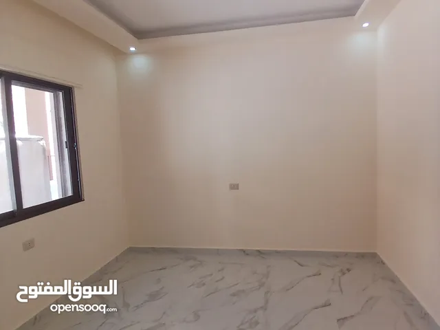 109m2 Studio Apartments for Sale in Amman Jubaiha