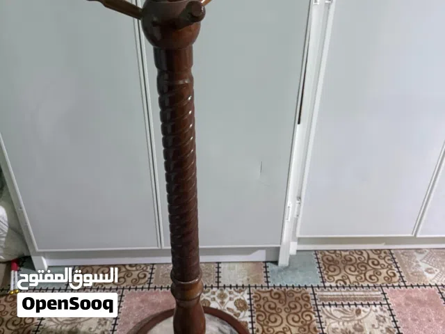 شمعه تعليك ملابس جديدة استعمال قليل ونظيفة قويه جداً وقاعدتها مرمر
