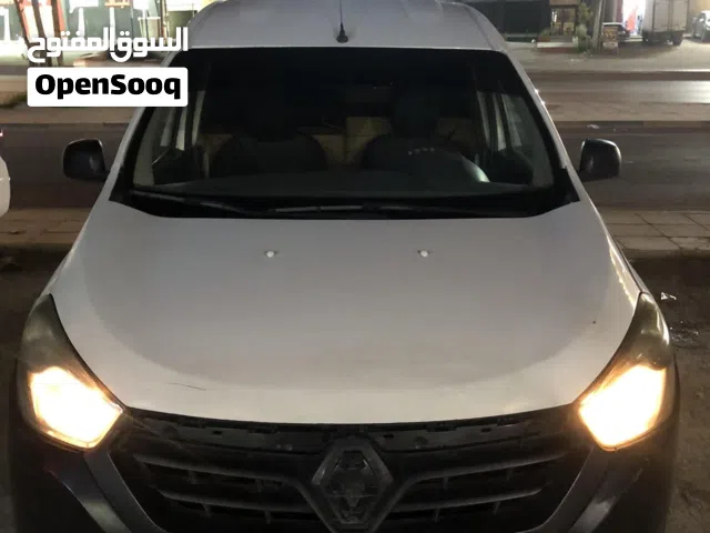 2017 رينو دوكر