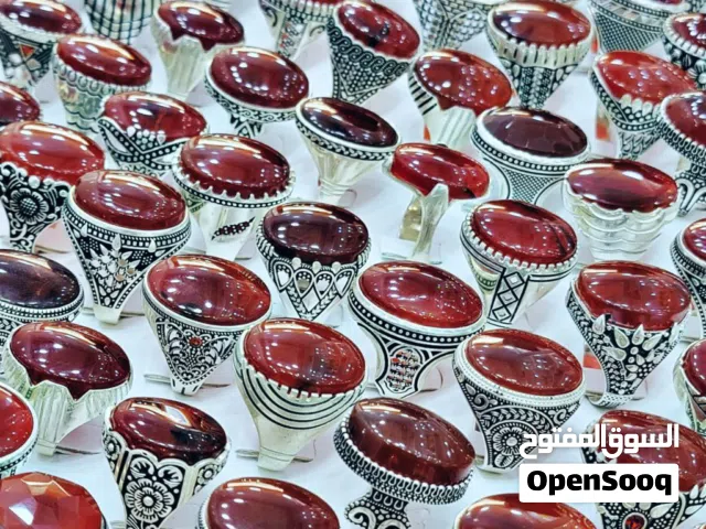 خواتم فضة وعقيق يمني عيار 925 كل المقاسات.