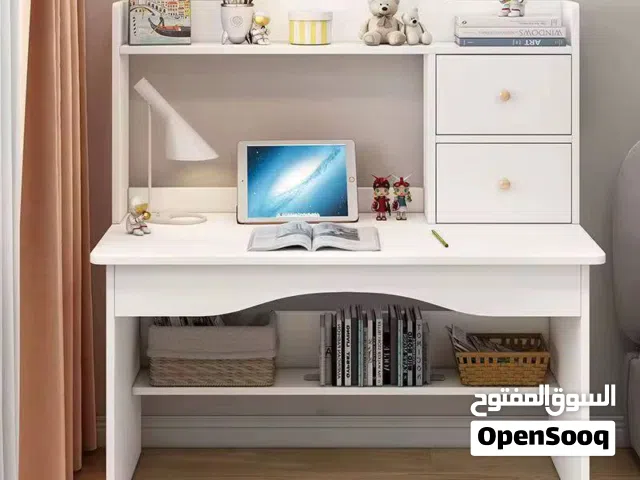 ميز دراسه او مكتب