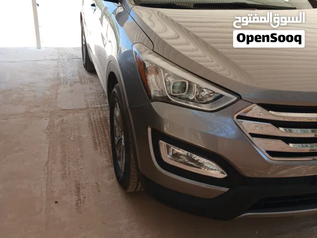 2016 هيونداي سنتافي Standard