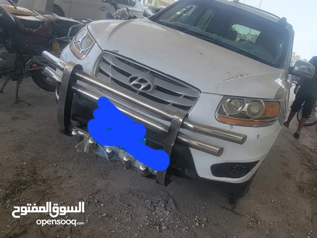 Used Hyundai Santa Fe in Al Hudaydah