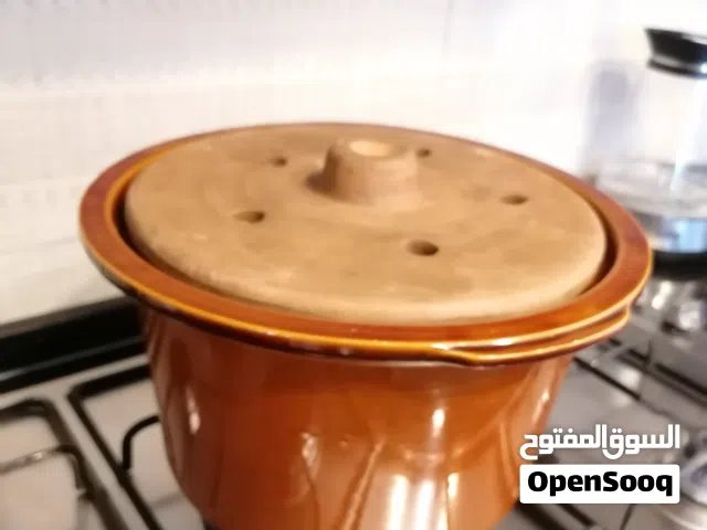 طنجره ضغط بحال الجديد استمال بسيط وطنجرتين فخار للفرن
