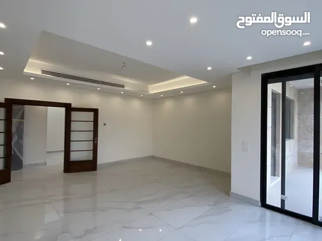 225m2 3 Bedrooms Apartments for Rent in Amman Al Rabiah