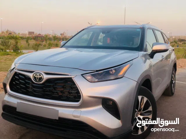 تويوتا هايلندر 2023 XLE تيربو 2500 رقم بغداد مراوس باوباما ، جارجر او بيكب فور ويل اريد فرق