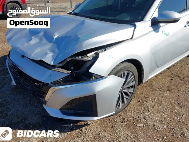 نيسان ألتيما 2023sv بلون جميل جدا