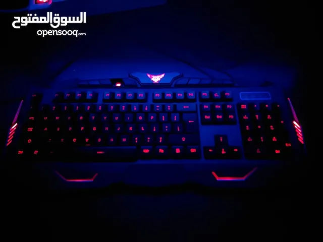 كيبورد وماوس العاب شغالين حاله نظيفه