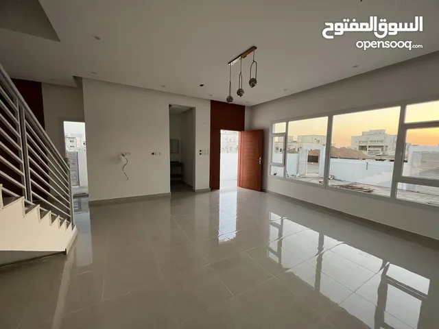 250m2 4 Bedrooms Villa for Sale in Dhofar Salala