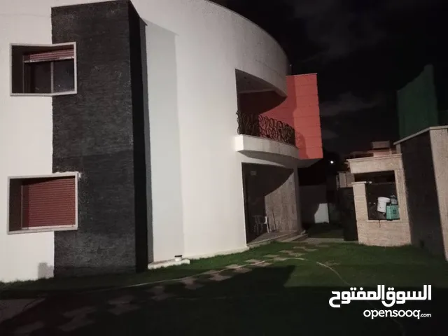500 m2 5 Bedrooms Villa for Sale in Tripoli Janzour