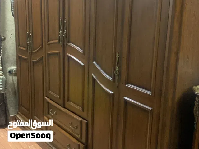 خزانه. لبيع