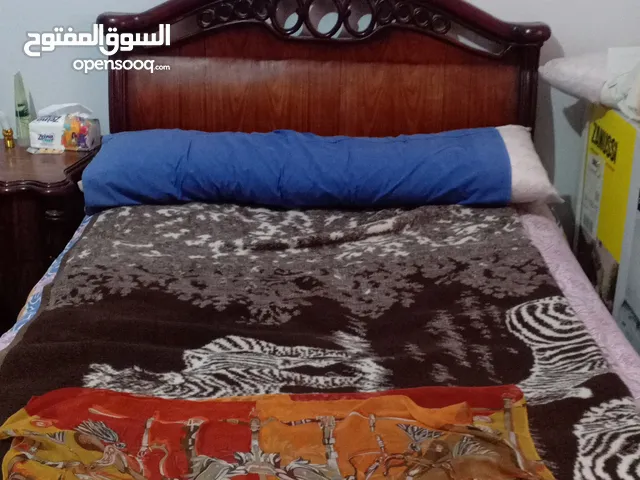 غرفة نوم خشب زان بسرير 120بالمرتبة كمود تسريحة دولاب 320سم السعر قابل للتفاوض