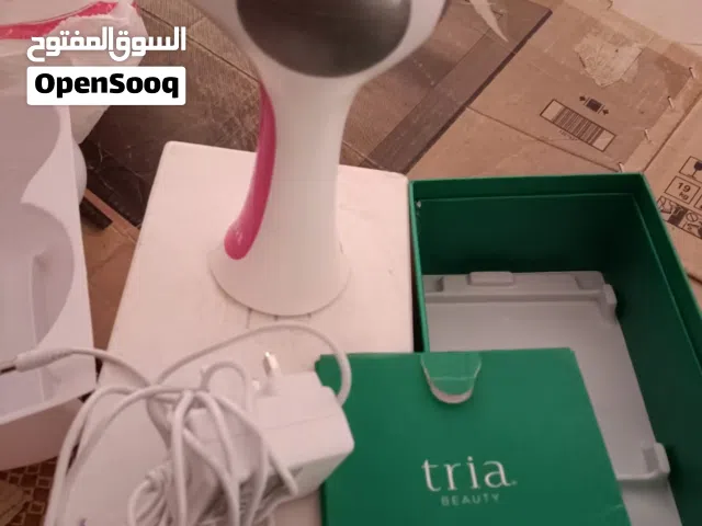 جهاز ازاله الشعر بالليزر تايلاندي جديد معاه الشاحن الاصلي والكرتونه