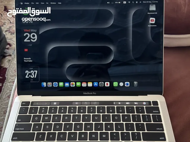 Macbook pro M2