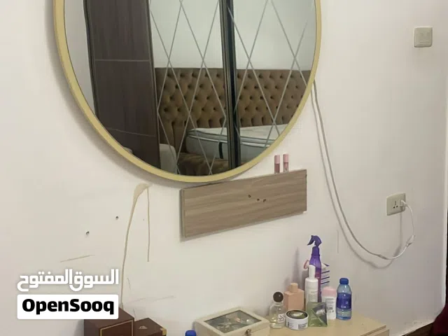 خزانة للبيع