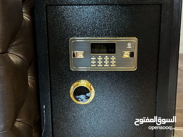 قاصة حفظ الأموال والأوراق ضد الحريق 70 كيلو وزن ثقيل جدا