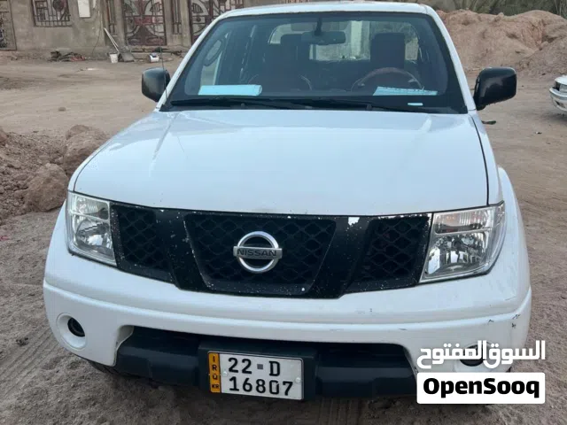 2012 نيسان نافارا LE