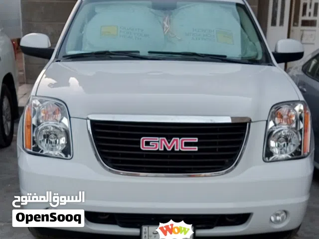 2011 جي إم سي يوكن Standard