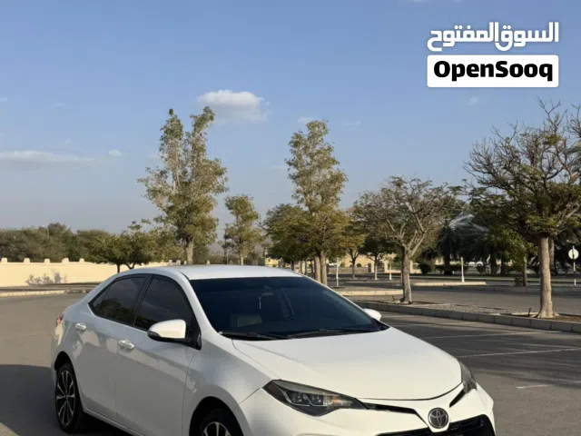 تويوتا كرولا موديل 2017 للبيع