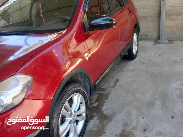 نيسان قشاقي