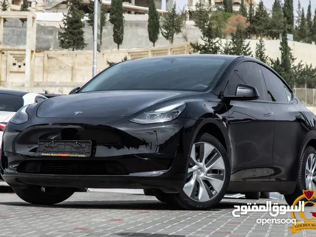 Tesla Model Y 2022 السيارة بحالة ممتازة جدا