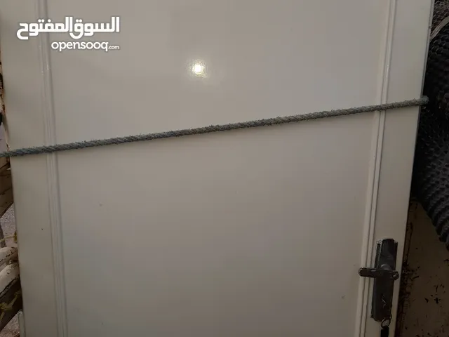 أبواب خشب نظيفه