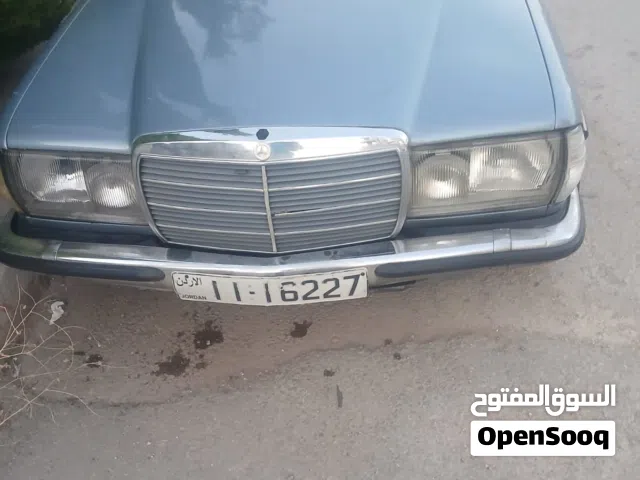 1976 مرسيدس بنز الفئة-C C 230