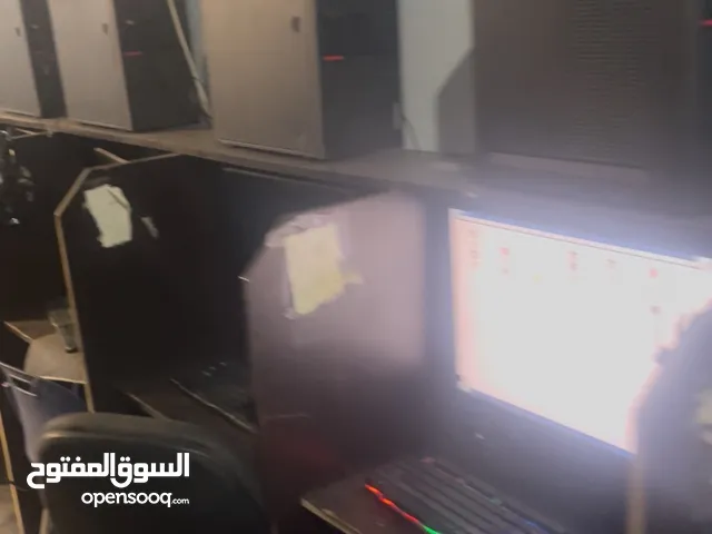 محل نت كامل من أجهزه و كمبيوتر و ثلاجه