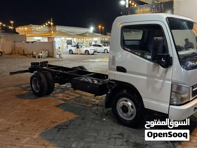 متسوبيشي كانتر شاصي 3 طن للبيع