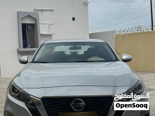 2019 نيسان التيما S