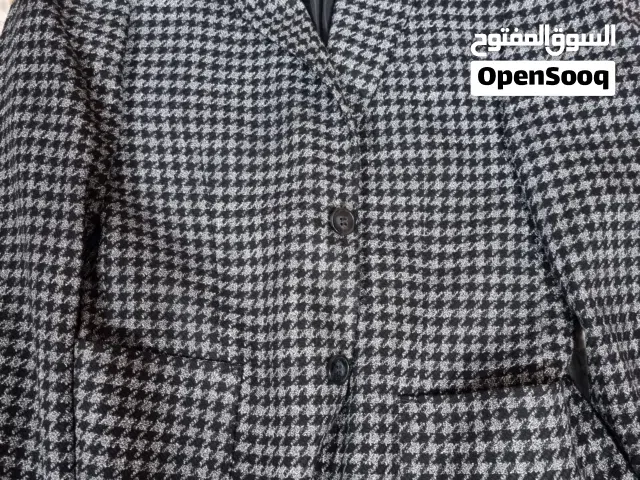 ستره اصواف شتائية شبه غير مستعملة دروب 6 قياس 46