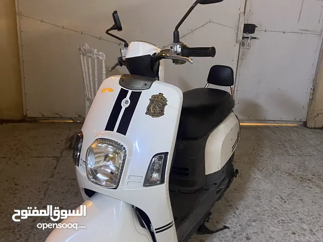 بوليس للبيع