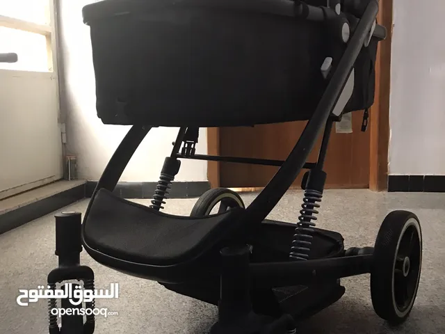 عربانة اطفال