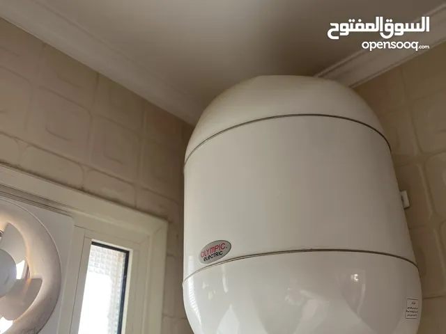 تكييف وسخان للبيع لعدم الحاجه محتاجه ياخدهم خلال يومين.............................................