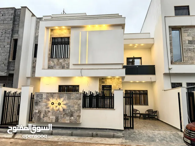 280 m2 More than 6 bedrooms Villa for Sale in Tripoli Al-Serraj