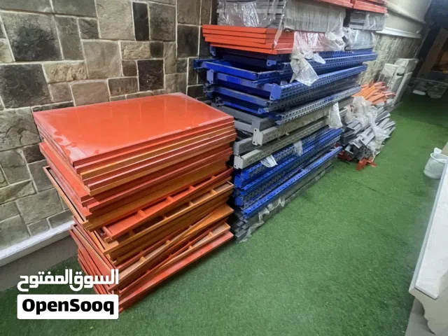 ستاند شلف شبه جديد للمخازن و التخزين