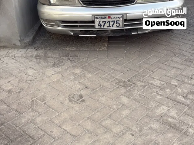 1998 نيسان صني SL