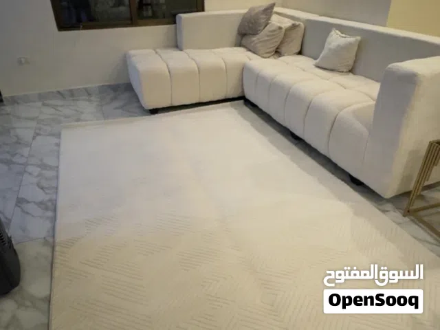 طقم كورنر 9 مقاعد ببلز استعمال 4 شهور فقط للبيع بداعي السفر