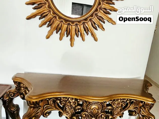 مدخل مع مرايه (كونسول) مستعمل بحاله ممتازه للبيع