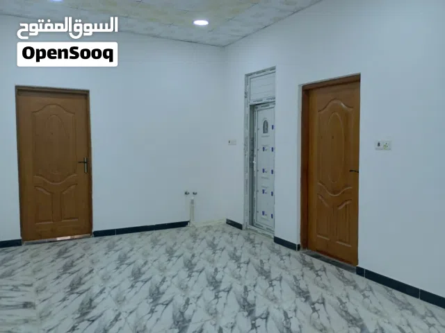 شقة حديثة للإيجار في الخليلية تؤجر للشركات و المكاتب و الموظفين و الطلبة
