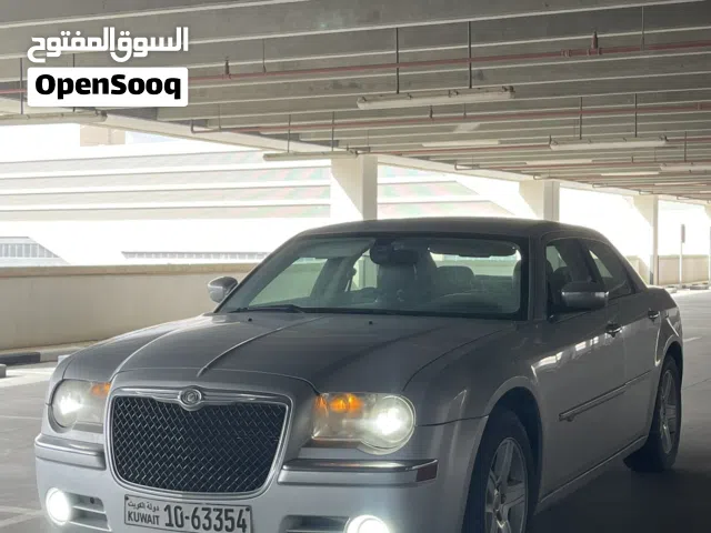 للبيع كاريزلر 2009