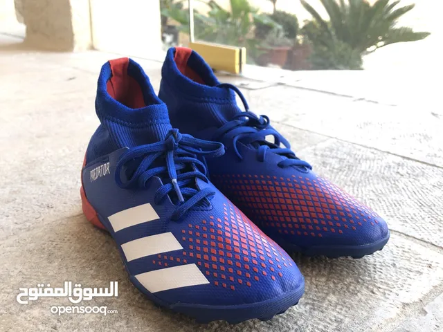 احذية اديداس جزم رياضية - سبورت للبيع : افضل الاسعار في عمان