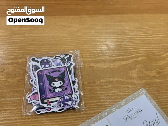 ستيكرز حسب الطلب تصميم اختياري و مجاني