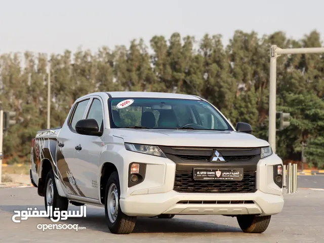 Mitsubishi L200 2.4 L 2020 GCC accident-free in excellent condition, 752 P.M