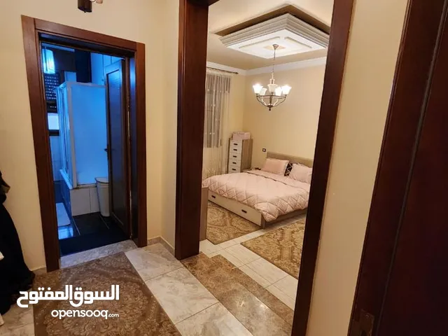 450 m2 More than 6 bedrooms Villa for Sale in Tripoli Al-Serraj