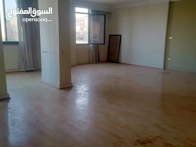 160 m2 3 Bedrooms Apartments for Sale in Cairo Sheraton