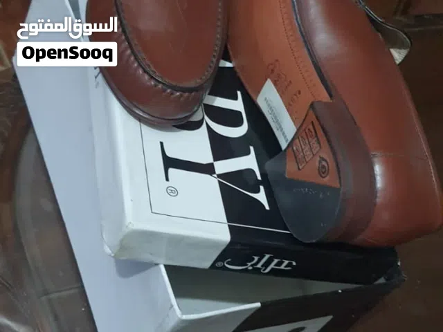 حذاء رجالي بني فاتح جلد طبيعي من M عرابي المهندسين جديده بالكرتونه مقاس 47 لم يستخدم