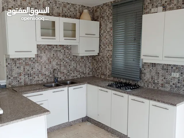 120 m2 2 Bedrooms Apartments for Rent in Amman Al Rabiah