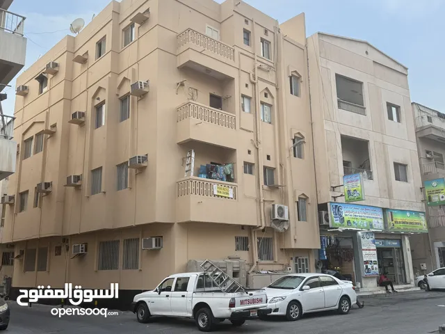 للبيع بنايه ف الحوره موقع ممتاز جدا